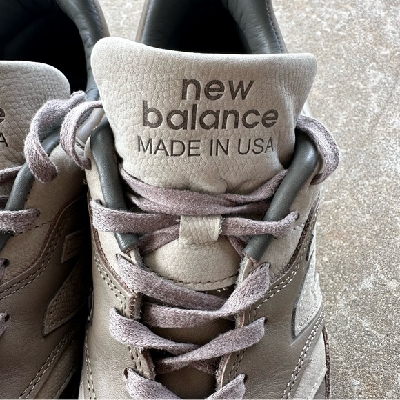 New Balance 997 Leather Sneakers Classic Retro Design Made in USA Men’s Size 9 - Picture 10 of 11